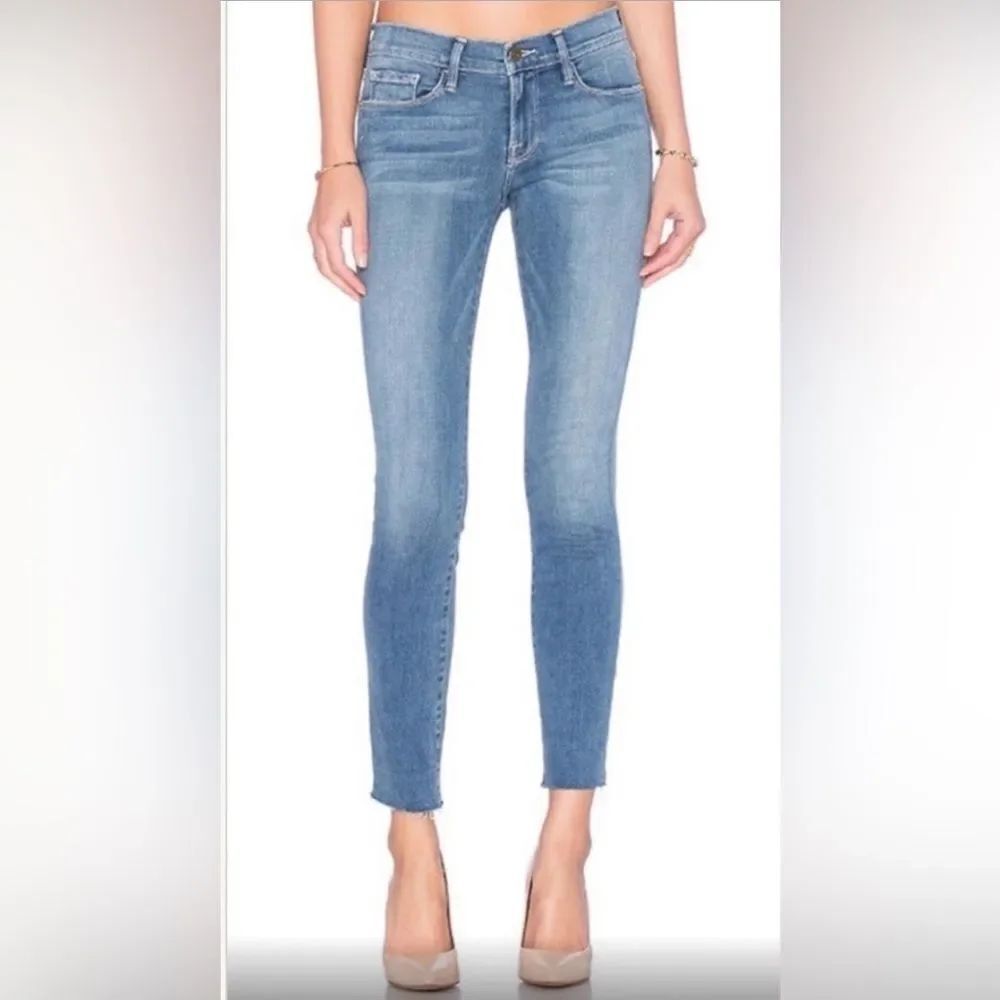 Frame Medium Wash Le Skinny de Jeanne in Mills Size 28